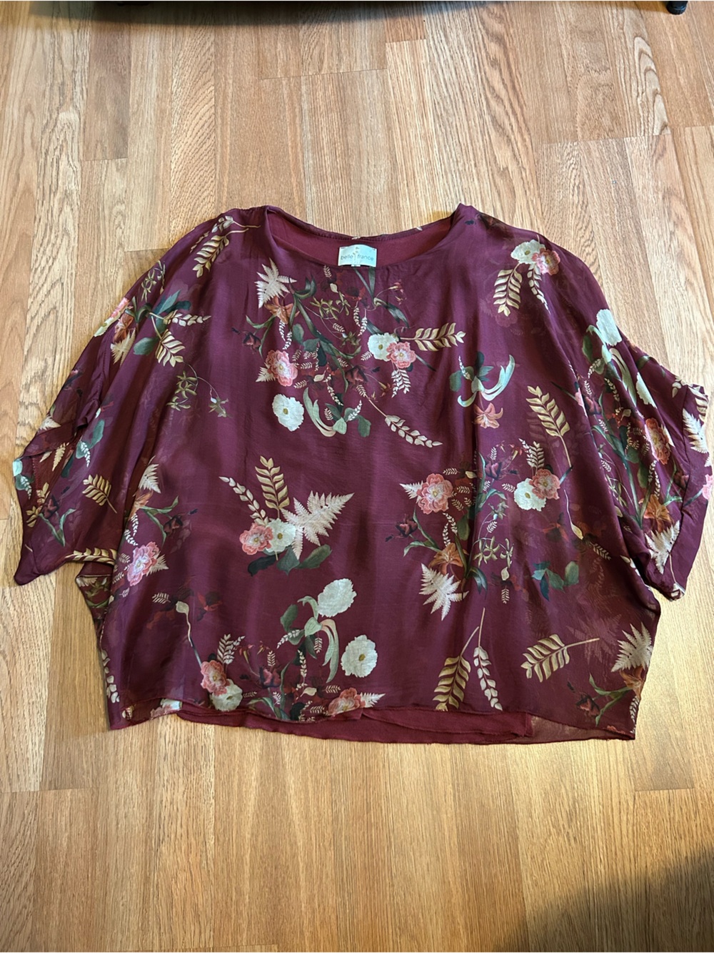 Belle france Flowy Floral Dolman Top - Burgundy. Size XL